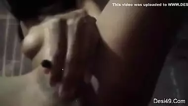 Today Exclusive- Horny Desi Girl Showing Her Boobs And Wet Pussy Part 1