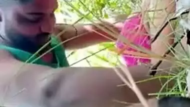 Man penetrates Desi woman and films XXX video for his MMS viewers