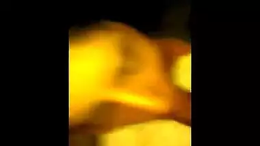 Beautiful Delhi girl gives amazing blowjob to boyfriend