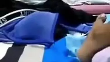 XXX Desi girl's twat isn't shaved in homemade MMS video show on camera