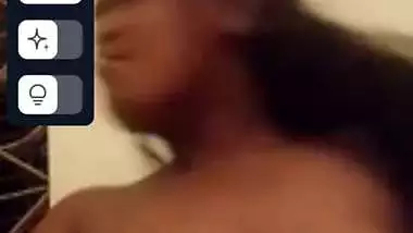 Tamil girl smoking with boobs show on video call sex