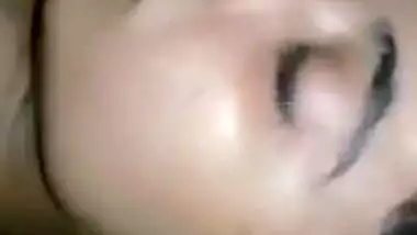 Girlfriend is sleeping but horny Desi man thinks about porn session