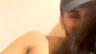 Skinny girlfriend blowjob to boyfriend wearing cap