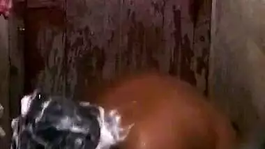 Sexy Boudi Blowjob and Bathing New CLips With Bangla Clear Talk Part 1
