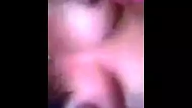 Big boobed Desi college XXX girlfriend inserts her boyfriend’s dick in pussy MMS