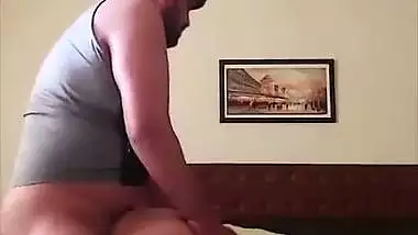 Indian sex MMS of a lover banging his slim GF in bed