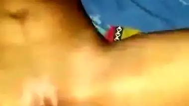 Chubby girl sucks a dick and rides in the Bangla sex video