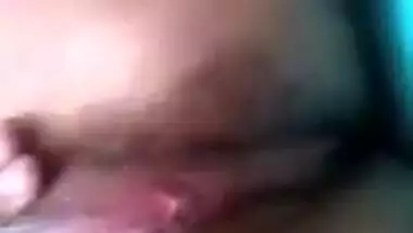 Super-horny Indian girl uses different things as a source of porn bliss