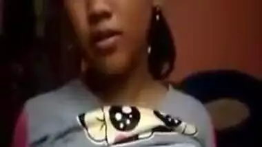 nepali school girl recording super boobs for boyfriend