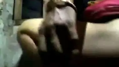 Desi village aunty nude boobs press and musterbating