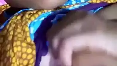 Village bhabhi showing off soft boobs and dark nipple