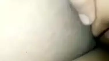 Desi Girl Showing Her Boobs and Pussy