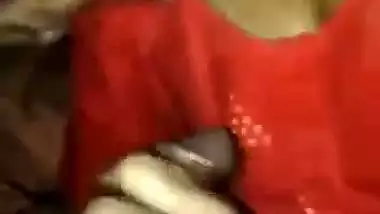 Man enjoys a lady’s desi chudai while shooting MMS