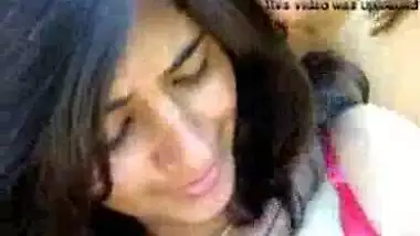 Sex HD video of an amateur girlfriend enjoying an outdoor sex session