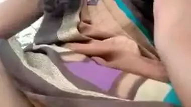 Telugu wife showing her ass and pussy outdoors